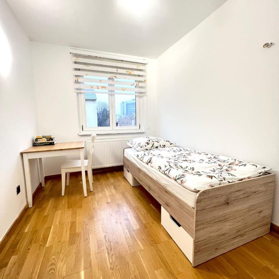 Spacious Apartment With Terrace Vienna Esterno foto